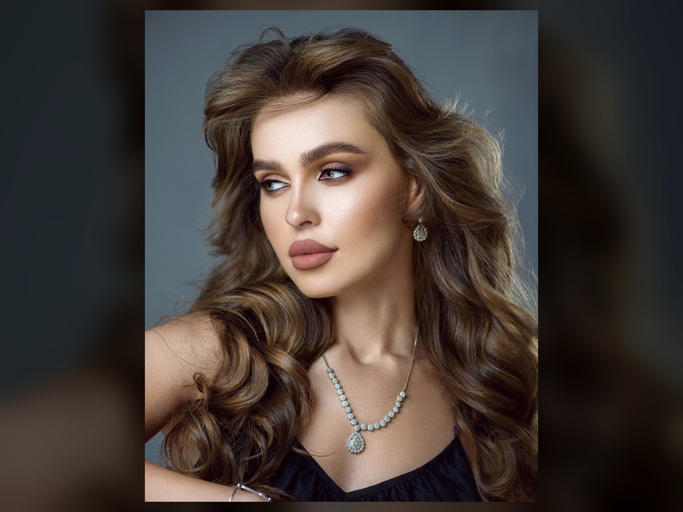 Stock fashion photograph used for visual presentation of the Rozina Munib case study